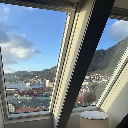 Apartamento Floor With Stunning Fjord View - Walk To Bryggen